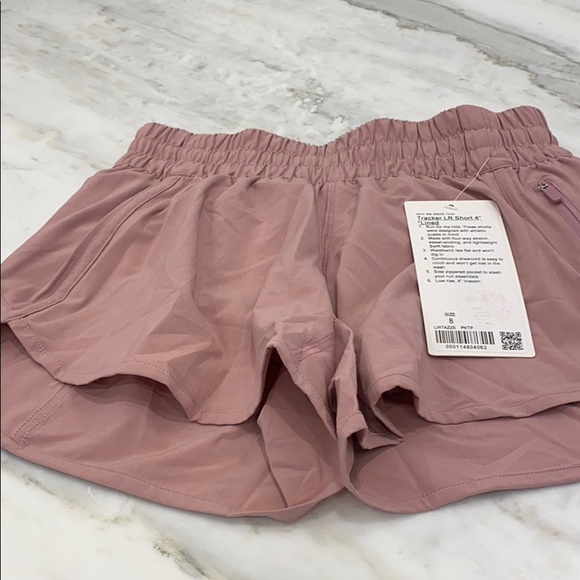 lululemon athletica Pants - Lululemon tracker shorts